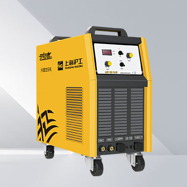 �����������и��