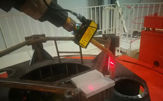 �Ϻ�Ҽ������е�˺��ӹ���վ