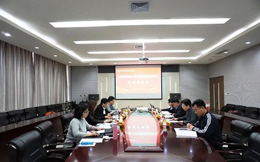 �Ϻ�Ҽ���������αࡶ���ӻ�е����ѵ���ؽ���߶ȡ���